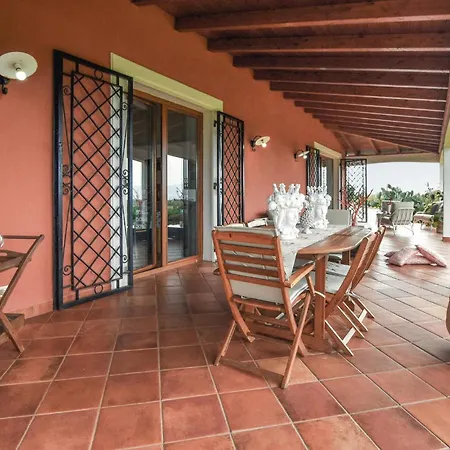 Semesterbostad Musasealdoge Partinico