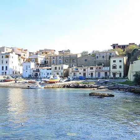 Semesterbostad Musasealdoge Partinico